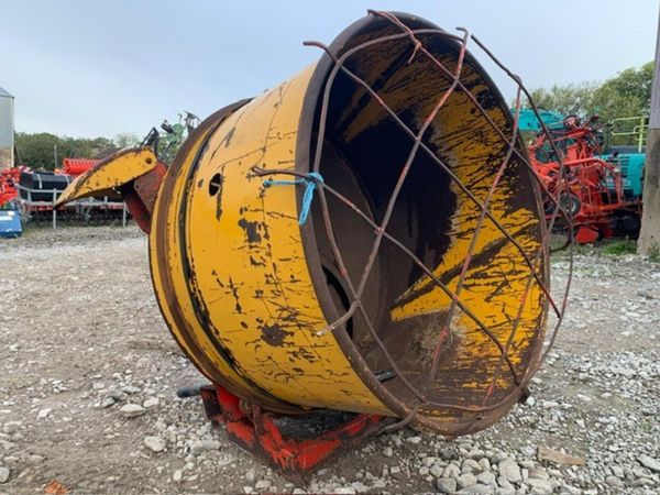 TEAGLE 5050 SILAGE/STRAW BALE SHREDDER - Main image