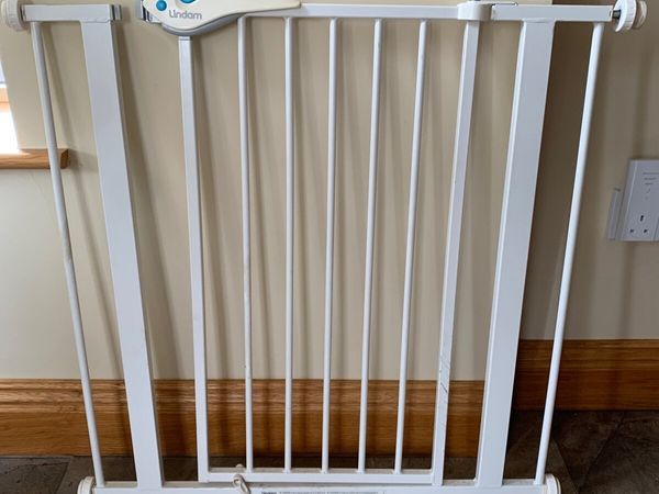 Stairs safety gate. - Main image