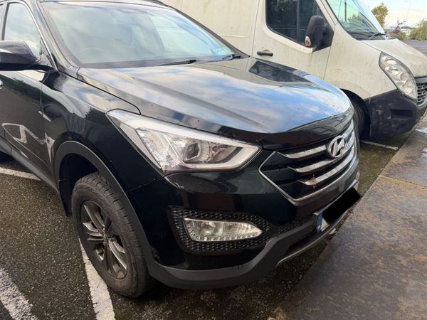 Hyundai Santa Fe 2013 2.2 auto breaking - Main image