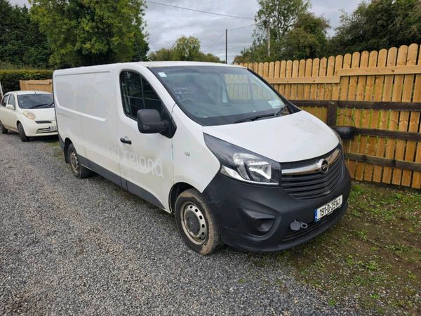 Opel vivaro 2019 - Main image