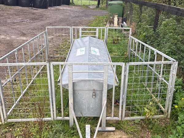 Lamb feeder - Main image