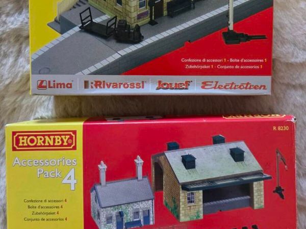 Hornby Wagons and Accessory Packs - Main image