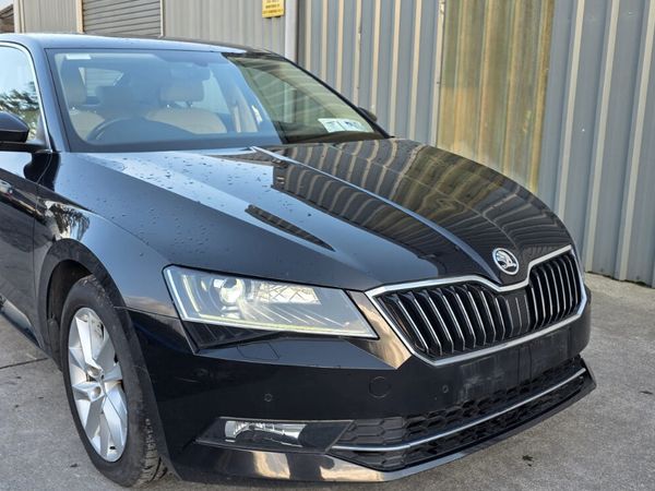 171 SKODA SUPERB DIESEL AUTO - Main image
