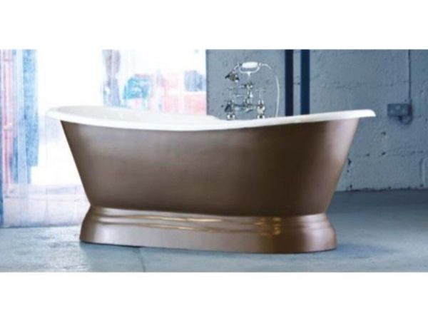 Versailles Double Ended Plinth Bath with Curve - Main image