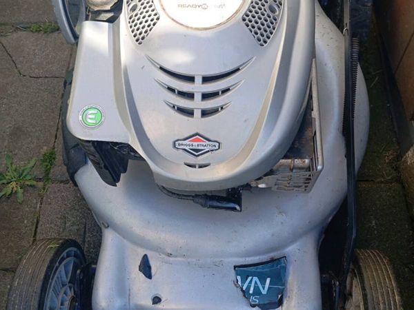 Pro-Lawn self-drive lawnmower - Main image