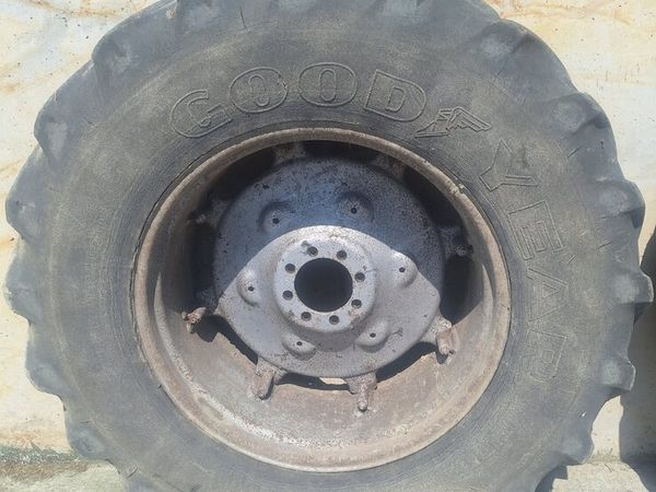 34inch rims and tyres for deutz dx 85 - Main image