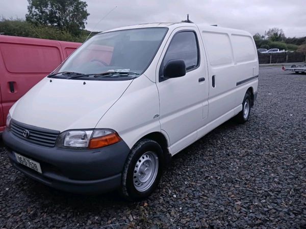 2005 toyota hiace , tested 30/07/2027, 3700 euro - Main image