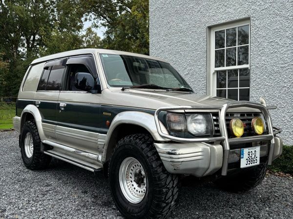 1993 Mitsubishi Pajero 2.5D Auto LWB Exceed - Main image