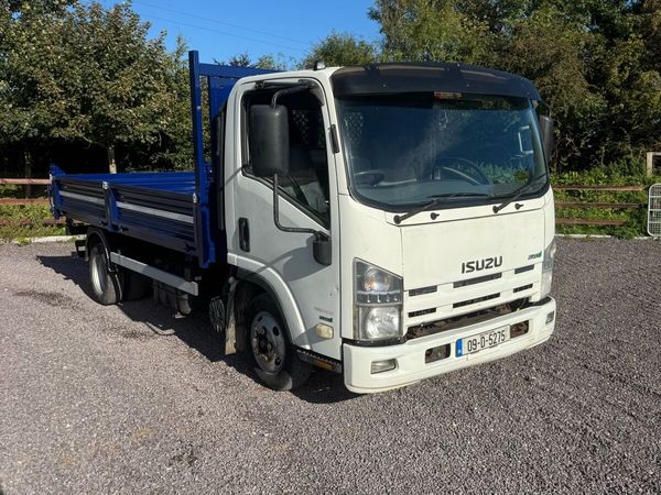 Isuzu 3.5ton tipper - Main image