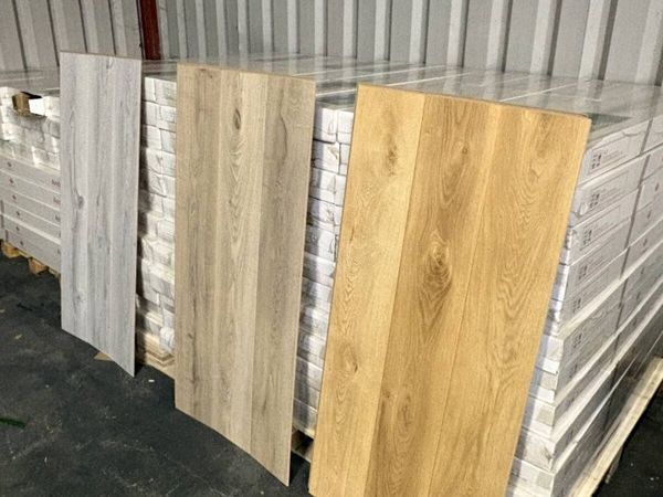 Brand new laminate flooring - Main image