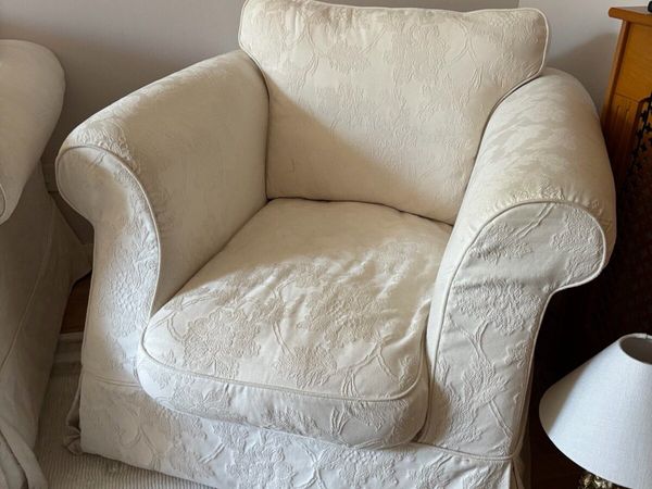 This White / Cream pattern Chair - Main image