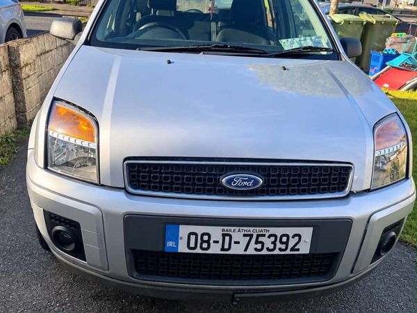 Ford fusion (automatic) - Main image