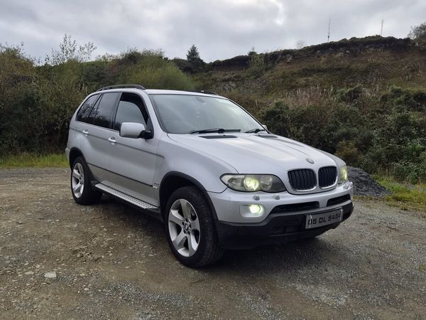 BMW X5 Crewcab - Main image