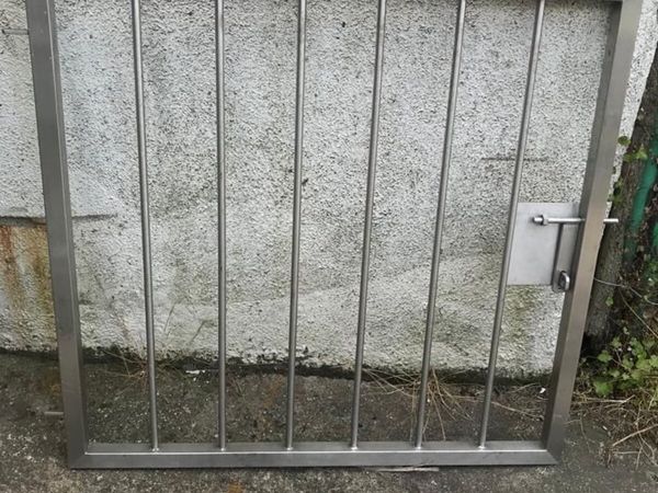 Stainless Steal Gate - Main image