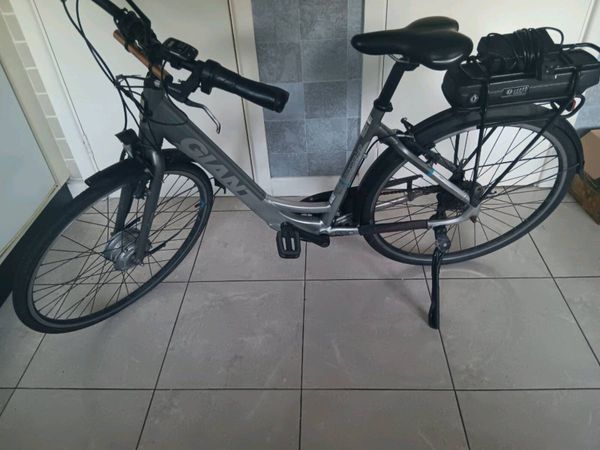 Giant Electric bike - Main image