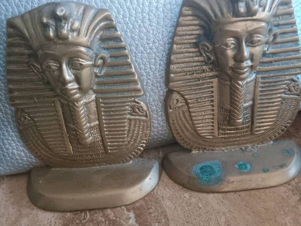 Two solid brass Egyptian book ends - Main image