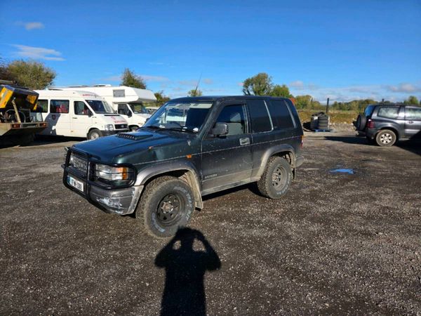 97 isuzu trooper tax and test - Main image