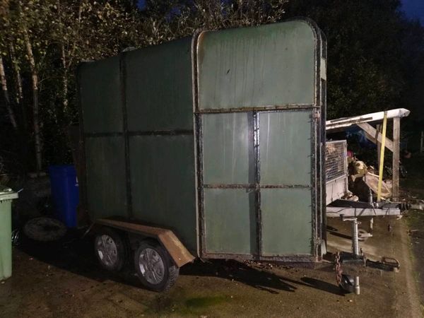 Horse sheep box trailer - Main image