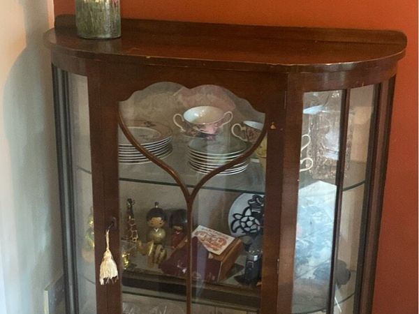 Vintage glass cabinet - Main image