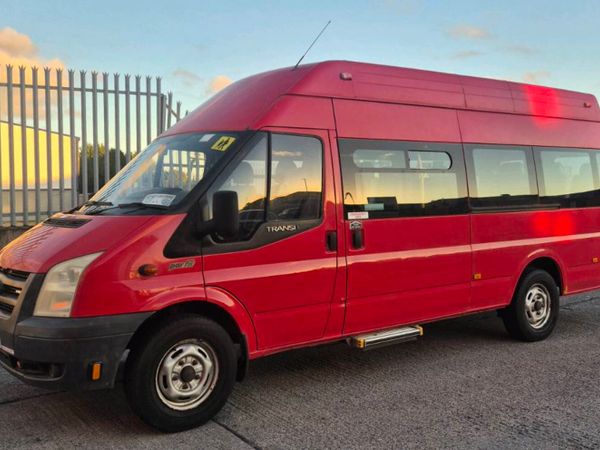 FORD TRANSIT 19 seater minibus - Main image