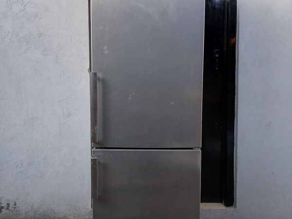 C FRIDGE AND FREEZER - Main image