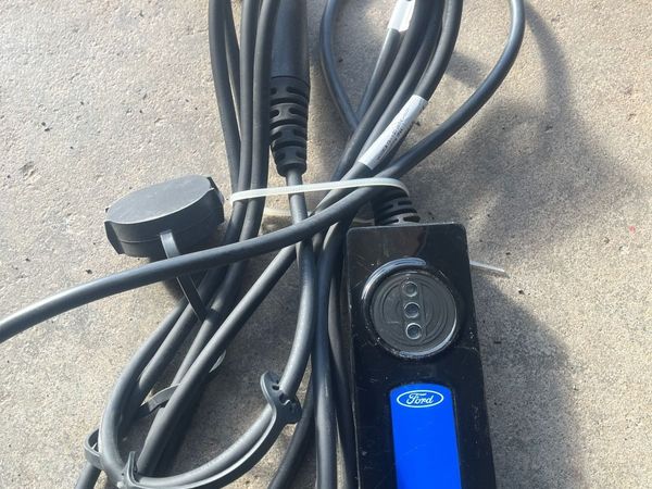 EV Charger Genuine Ford FoMoCo EV Charging Cable. - Main image