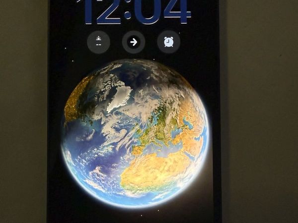 Apple iPhone 13 64GB Navy Blue – €120 ONO - Main image