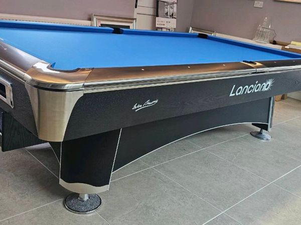 American pool table full size 9ft x 5ft 🎁🎁🎁 - Main image