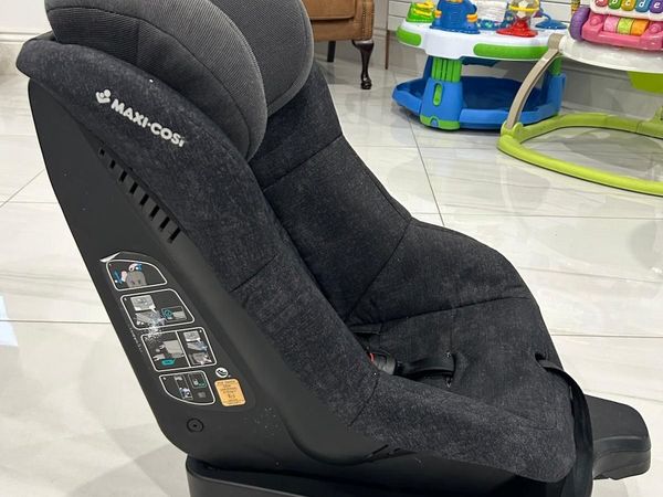 Car seats - Main image