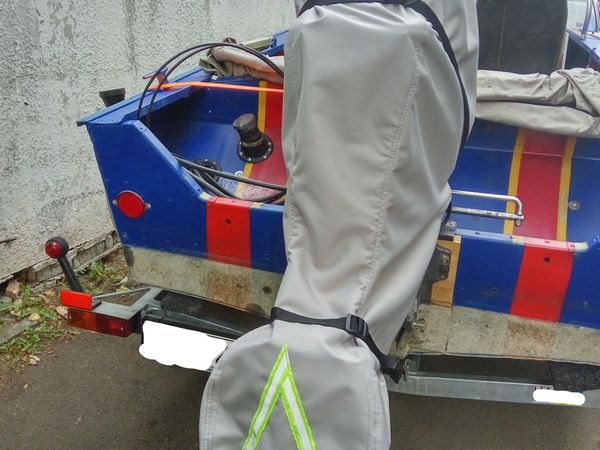 Outboard engine covers for storage /transportation - Main image