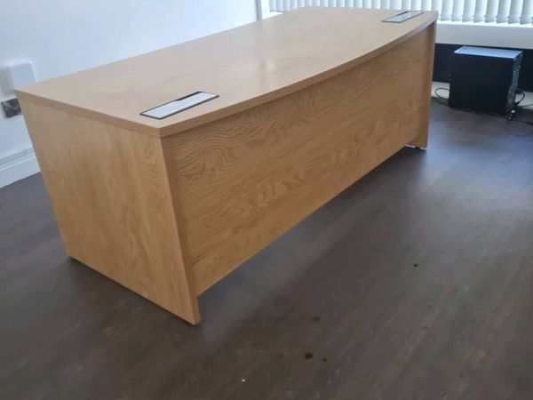 Executive office desk - Main image
