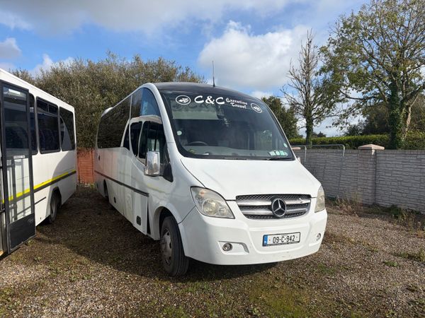 Mercedes Vario - Main image