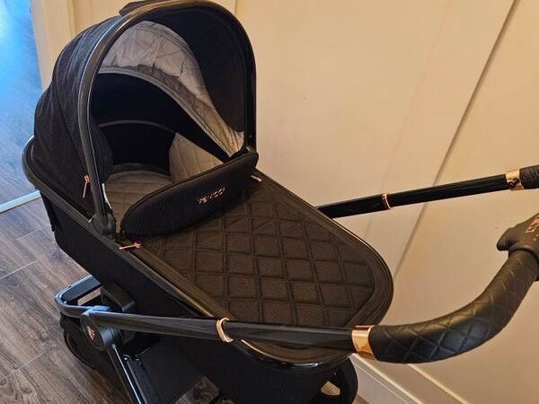 venicci tinum special edition rose gold travel system - Main image