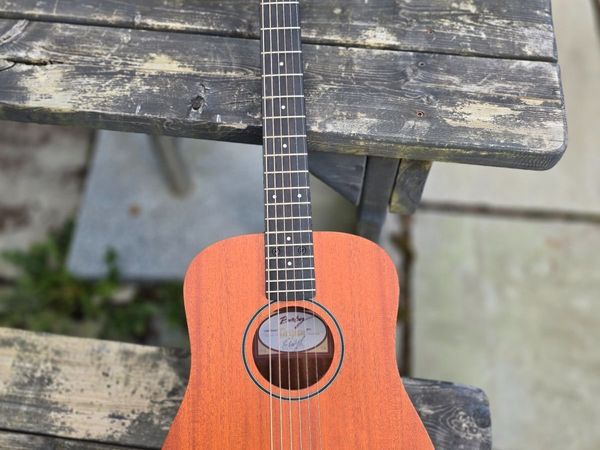 Taylor Baby Taylor BT2 Acoustic Guitar + Gig Bag - Main image