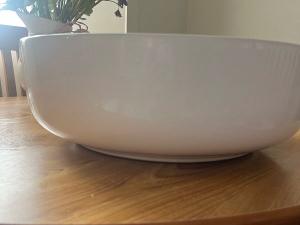 Round Ceramic Counter Top Basin for sale in Tipperary for €50 on DoneDeal