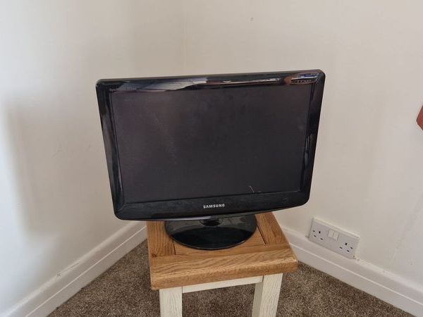 Samsung Tv and/or stand - Main image