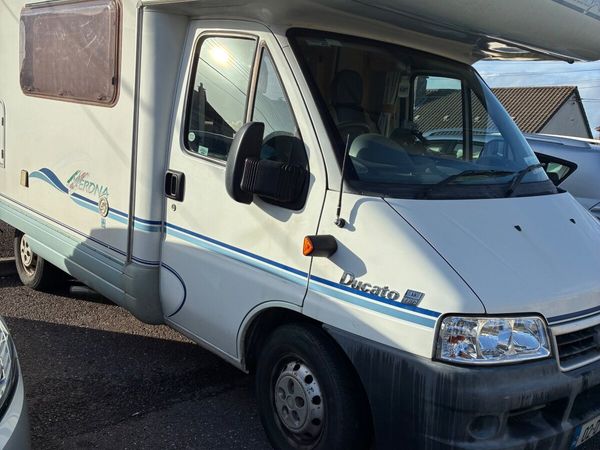 Camper - Main image