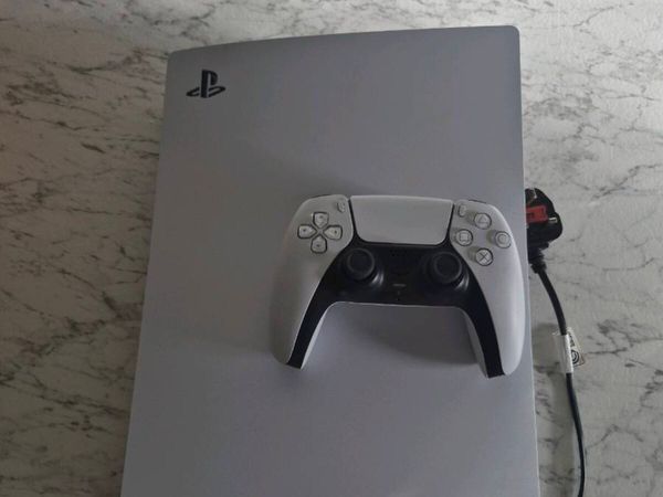 PlayStation 5 (Disc Edition, 825 GB) - Main image