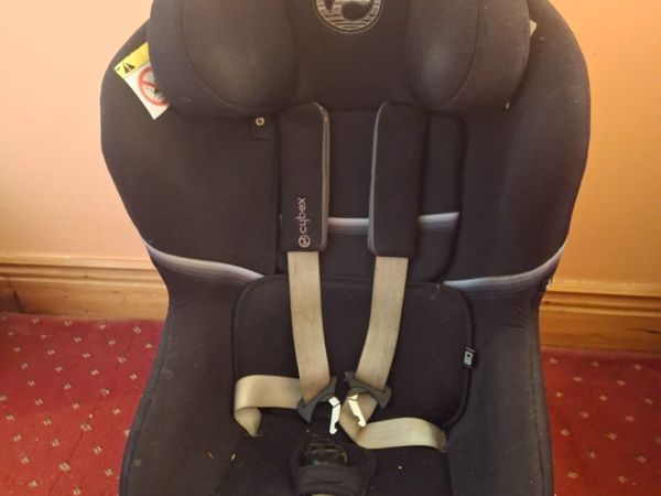Cybex car seat x2 - Main image