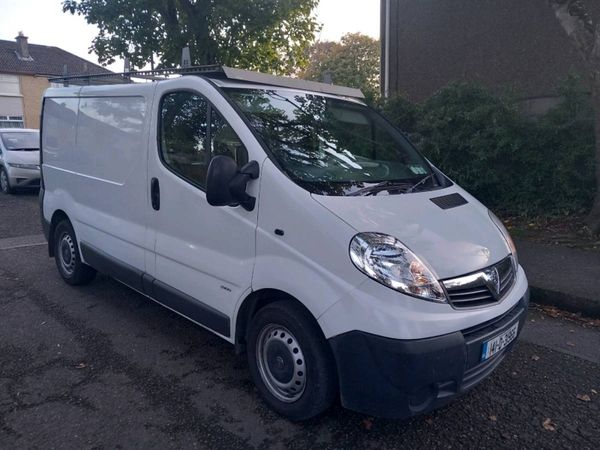 141 Vauxhall Vivaro CDTI SWB - Main image