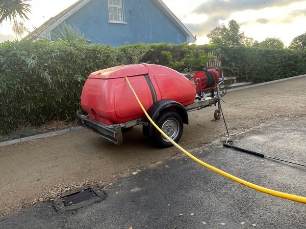 Western bowser with power washer and reel - Main image