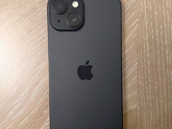 iPhone 15 / 100% Battery / Case included - Main image