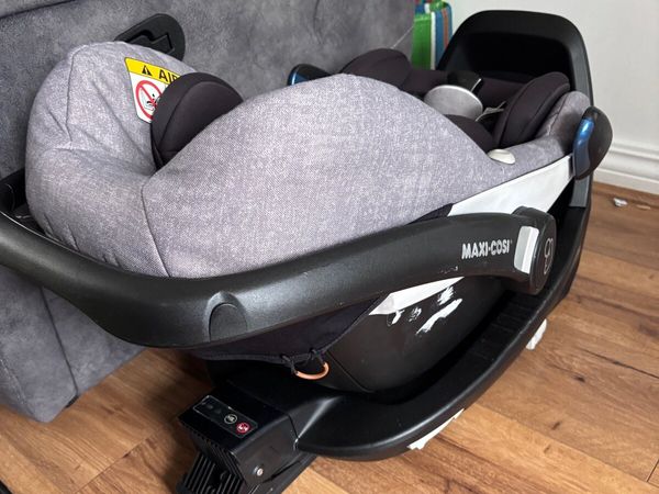 Car seat isofix - Main image