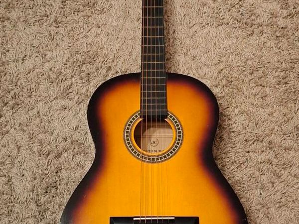 Starter guitar - Main image