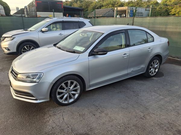 2016 Vw Jetta TDI Light Damage - Main image