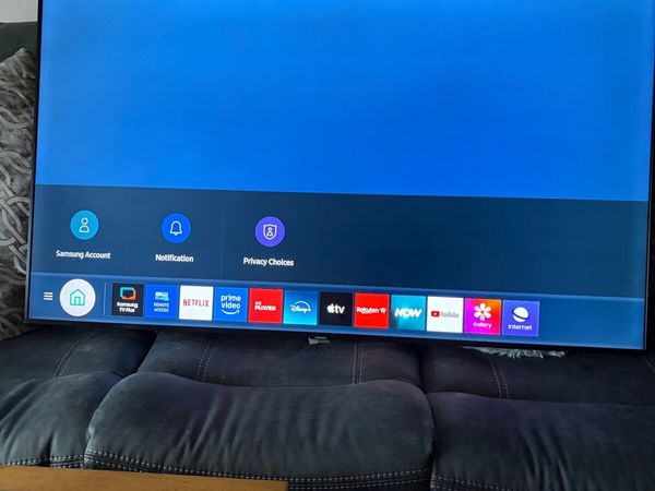 Samsung 55 inch UHD TV - Main image