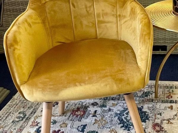 Mustard Yellow Chair – Excellent Condition - Main image