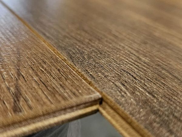 8mm Mountain Oak Made in Germany - Main image