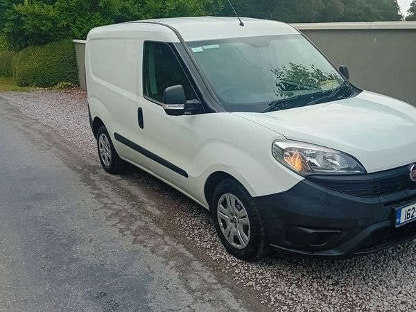 Fiat Doblo 2016 - Main image
