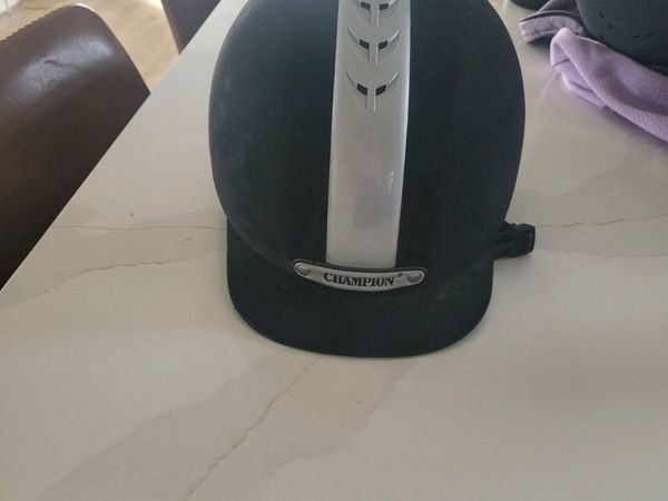 Horse riding helmet - Main image